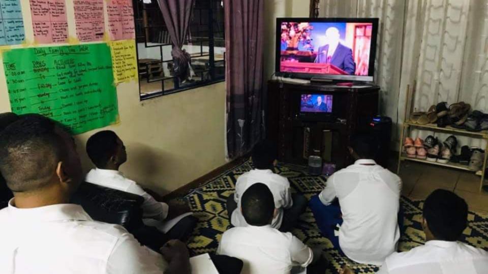 Fiji family watches Easter General Conference, 2021.