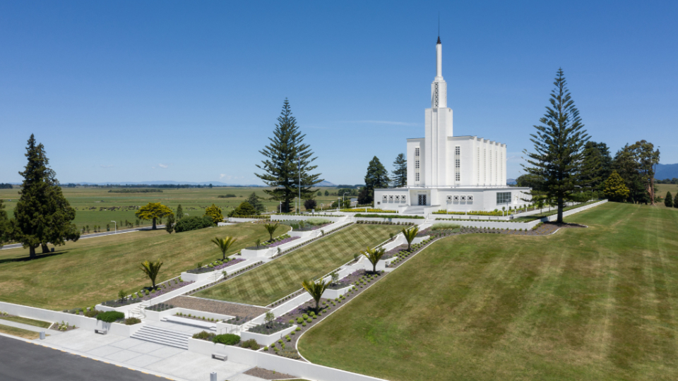 The-Hamilton-New-Zealand-Temple-will-hold-a-public-open-house-from-26-August-through-17-September-2022.-Reservations-can-be-made-at-www.hamiltontemple.nz-
