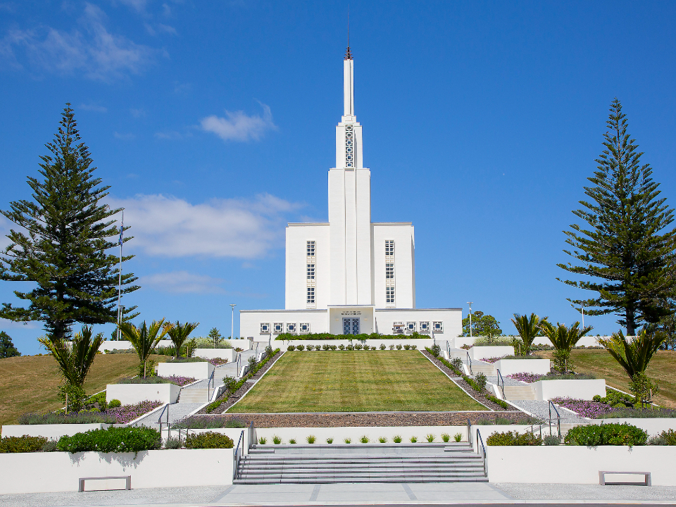 The-Hamilton-New-Zealand-Temple-will-hold-a-public-open-house-from-26-Aug-through-17-September-2022.